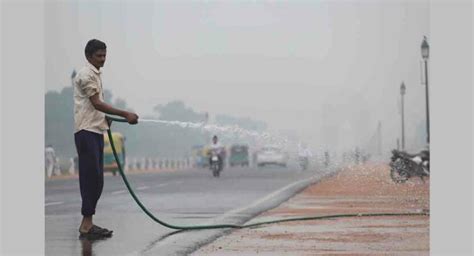 Layer Of Smog Engulfs Delhi As Air Quality Deteriorates To Very Poor