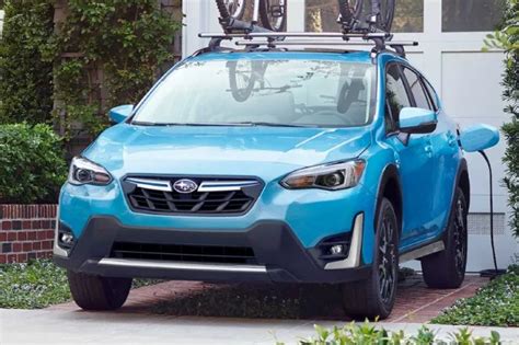 Subaru Crosstrek 2025: Redesign, Hybrid, and Colors