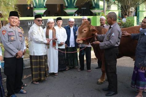 Wabup Probolinggo Idul Adha Momentum Tingkatkan Taqwa Dan Rasa Sosial