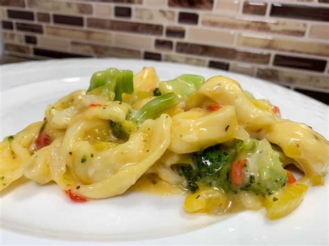 Broccoli Cheese Tortellini Bake Hot Rod S Recipes