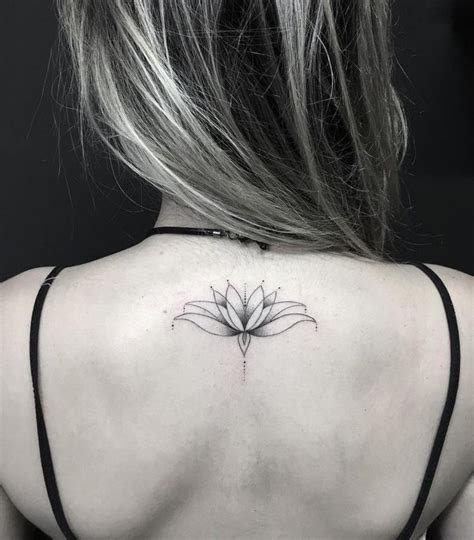 🖤 Тату на спине для девушек: подборка из 60 ФОТО