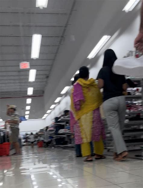 This Indian Babe Ass Was Eating Those Sweats Spandex Leggings Yoga Pants Forum