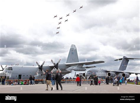 Military Airbase Hi Res Stock Photography And Images Alamy