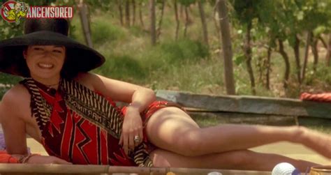 Naked Rachel Weisz In Stealing Beauty