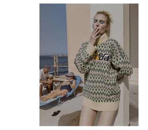 Hot Sexy Mitzi Ruhlmann Bikini Pics