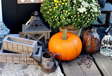 Halloween decorations with pumpkin | Residential & Industrial Fencing ...