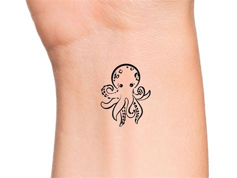 35 Mini Octopus Tattoo Ideas For Ocean Lovers