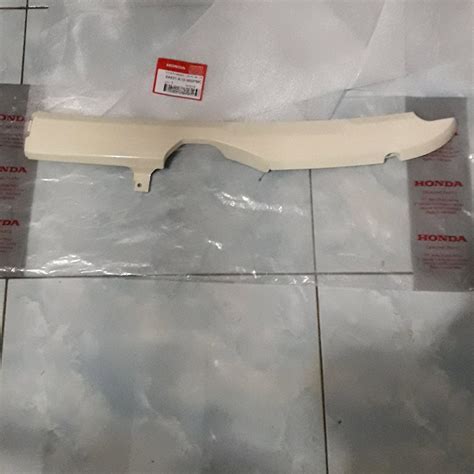 Jual 64431 K16 900PMC Sambungan Dek Bawah Tebeng Cover Lantai Kanan