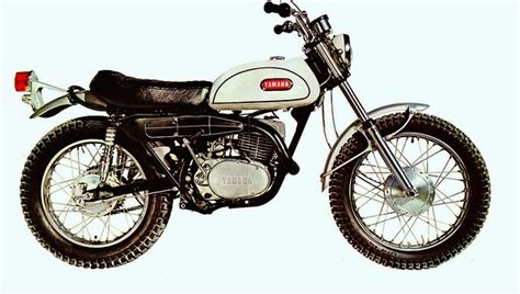 Daily Moto 1968 Yamaha Dt 1 Enduro