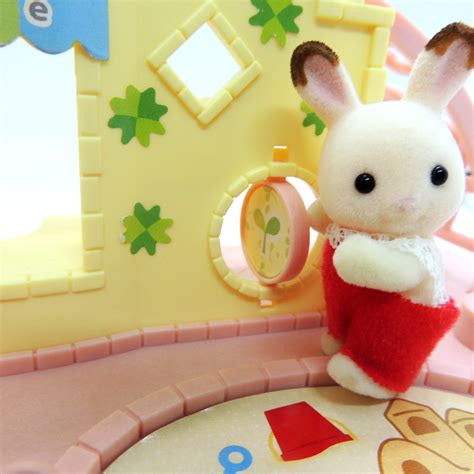 Sylvanian Families Castillo Parque Con Bebe Conejo Epoch Calico