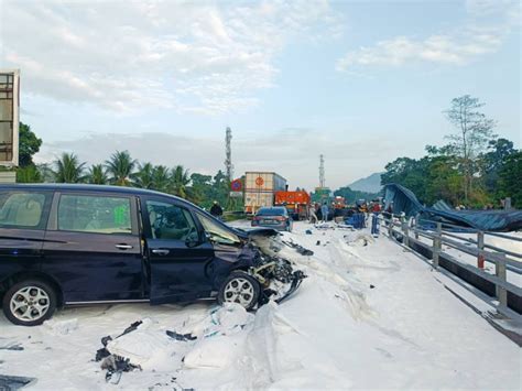 Dua Maut Seorang Cedera Kemalangan Babit Tujuh Kenderaan