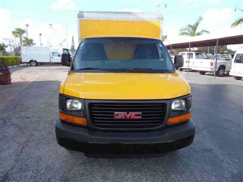 Gmc 3500 12 Footer Box Truck Box Truck 2014 Van Box Trucks