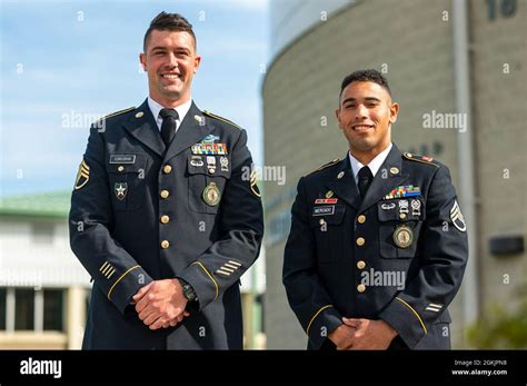 U S Army Staff Sgt Ryan Corcoran Left And Staff Sgt Angel Mercado