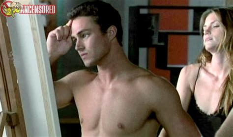 Naked Mini Anden In Fashion House