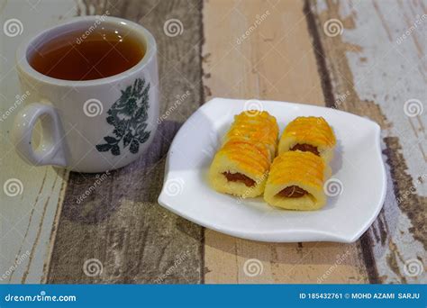 Kuih Tart Or Pineapple Tart Stock Image Image Of Custard Wooden