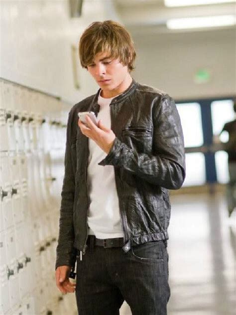 17 Again Mike Zac Efron Leather Jacket | Celebs Outfits