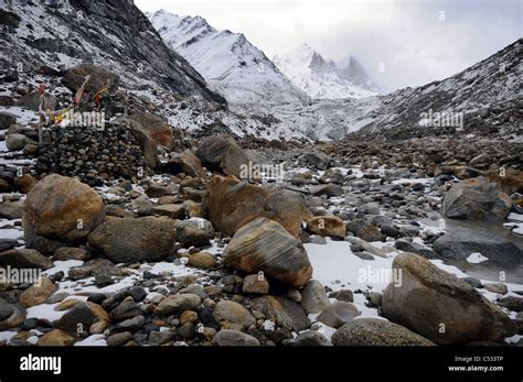 Source of ganges river hi-res stock photography and images - Alamy