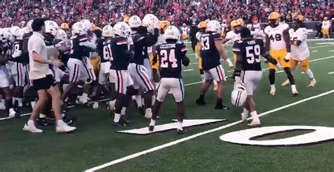 Arizona, ASU Rivalry Game Ends In Bench-Clearing Fight, Player ...