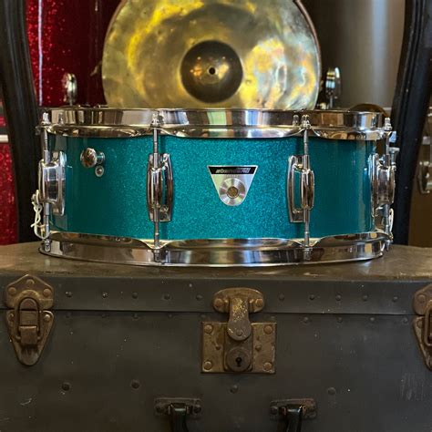 Vintage 1970 S Ludwig 5x14 Standard Snare Drum In Blue Mist Badges Drum Shop