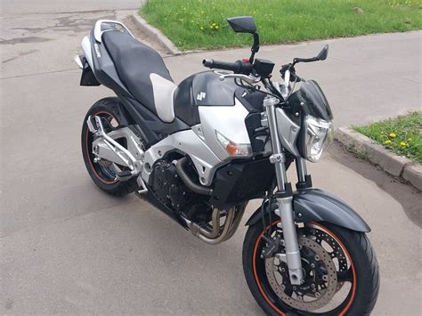 Купить б у Suzuki GSR 600 инжектор 6 передач в Москве серый naked bike 2006 года по цене 500