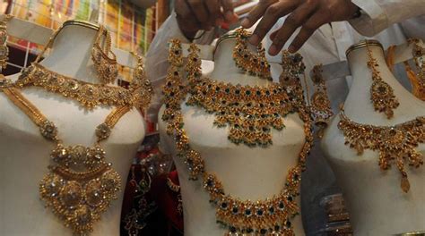 Gold Scales Fresh Peak Of Rs167 300 Per Tola In Pakistan