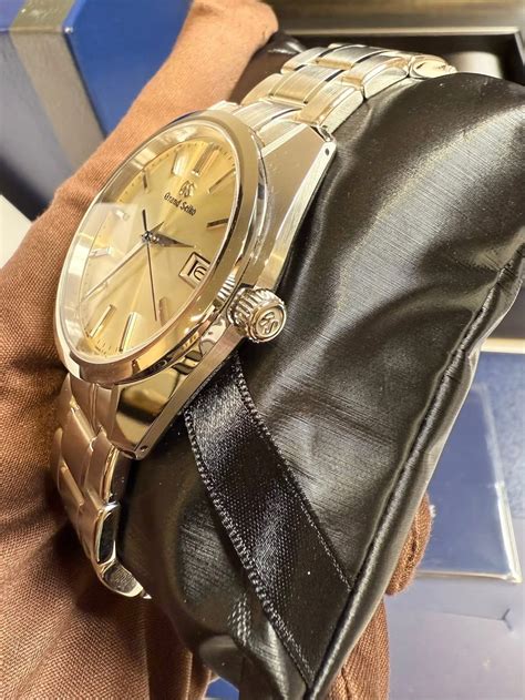 SOLD-Grand Seiko Heritage 40mm Sunray Dial – SBGP001G » SunTicker