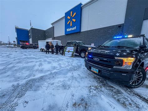 Bismarck - 🚓 ️North Dakota Highway Patrol First Responder Toy Drive