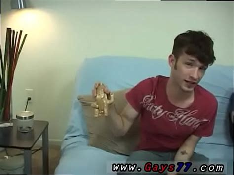 Hombres heterosexuales griegos desnudos y ocupados con el sexo gay Comenzó con XVIDEOS