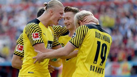 Fußball Heute Live Im Tv Und Live Stream Bvb Beim Vfb Stuttgart Dazn