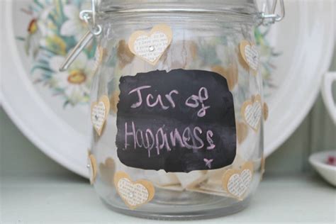 YOURS CHLOE: DIY | Jar of Happiness