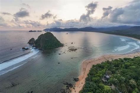 Nikmati Keindahan Pantai Dan Pulau Di Banyuwangi Dengan Rekomendasi