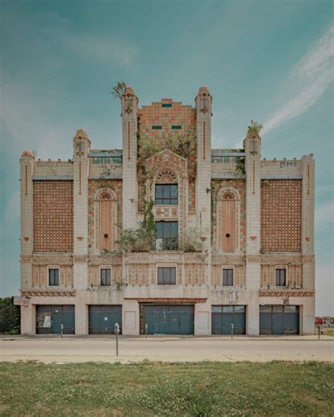 Abandoned Theatres Spotlights The Remains Of Small Town Midwestern