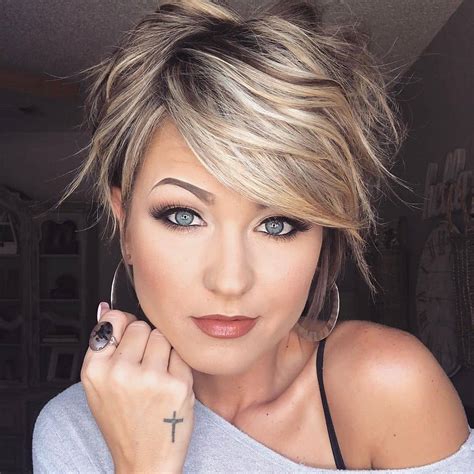 10 Trendy Short Hairstyles for Straight Hair - PoP Haircuts