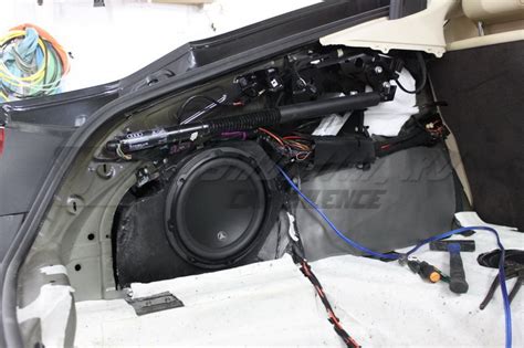 Шумоизоляция + установка сабвуфера Audi A7