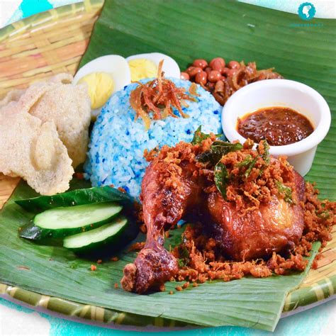 11 Nasi Lemak Places To Satisfy Your Breakfast, Lunch, And Dinner Cravings