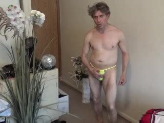 Hot Man Gaat Ondergoed XXX Winkelen En We Zien Hem Strippen Pornhub Gay