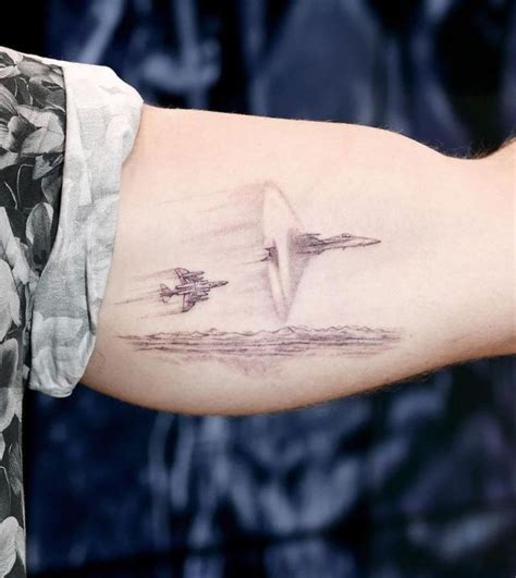 10 Unique Jet Tattoos You Can’t Ignore | Xuzinuo