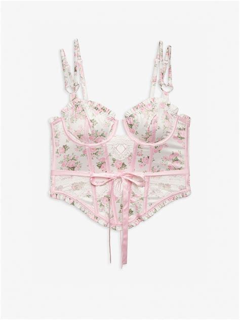 25 Irresistible Lingerie Pieces For Your Sexiest Valentine S Day Ever