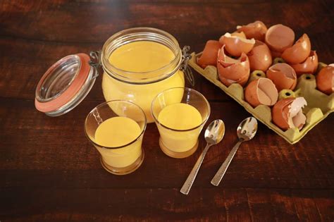 Advocaat - An Easy DIY Recipe - Culinary Ambition