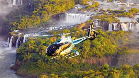 Cataratas del Iguazú: tour en helicóptero | GetYourGuide