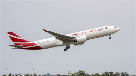 Mauritius Airport Reopens After Tropical Cyclone Cancels 40+ Flights