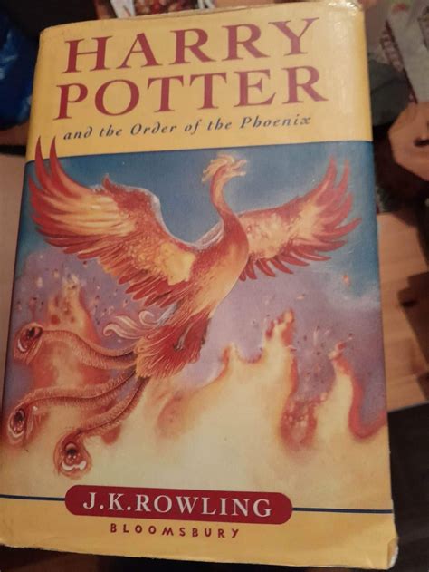 Se produkter som liknar Harry Potter bok på Tradera 575083054