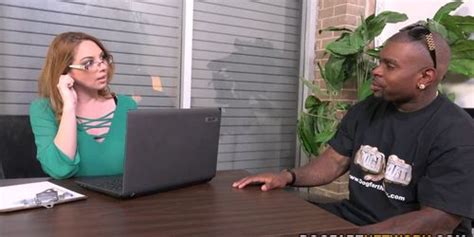 NATURAL PENIS ENLARGEMENT Hot MILF Kiki Daire Gets Screwed On Her Big Ass Tnaflix