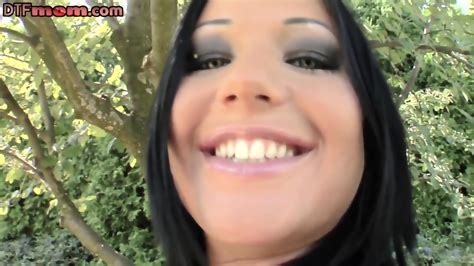 Some Loving Amateur Babe Pussydrilled Outdoor While Sucks Nick Lang