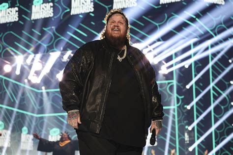 Jelly Roll Reigns Among First Time Winners At The Cmt Music Awards Krdo