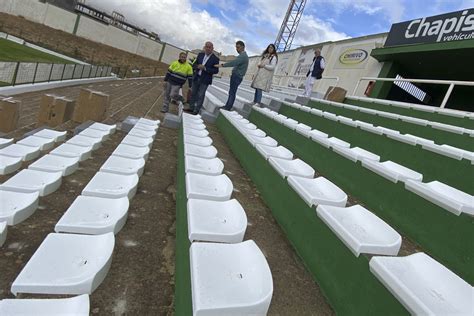 El Ayuntamiento De Antequera Acomete Nuevas Mejoras En El Estadio