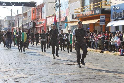 Desfile C Vico Em Comemora O Aos Anos De Itarar Sp Acontece