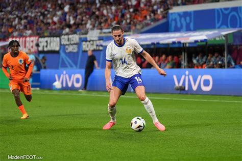 Om Le Geste D Adrien Rabiot Qui Risque De Froisser Les Supporters Du