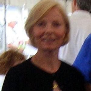 Joan Freeman - Age, Family, Bio | Famous Birthdays