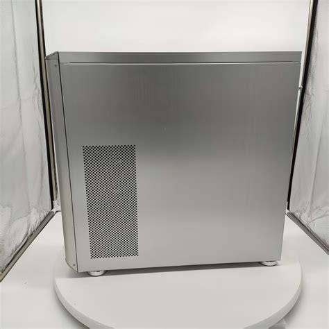 Lian Li PC Z Mid Tower Chassis With X SATA Hot Swap Bays On Jawa
